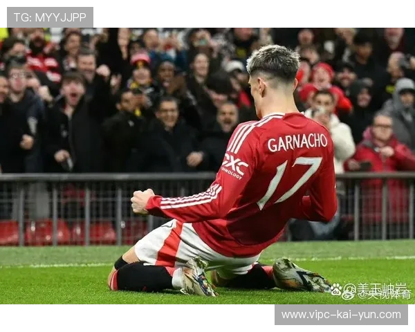 曼联战术跑动顺畅，布鲁诺斜传助攻加纳乔